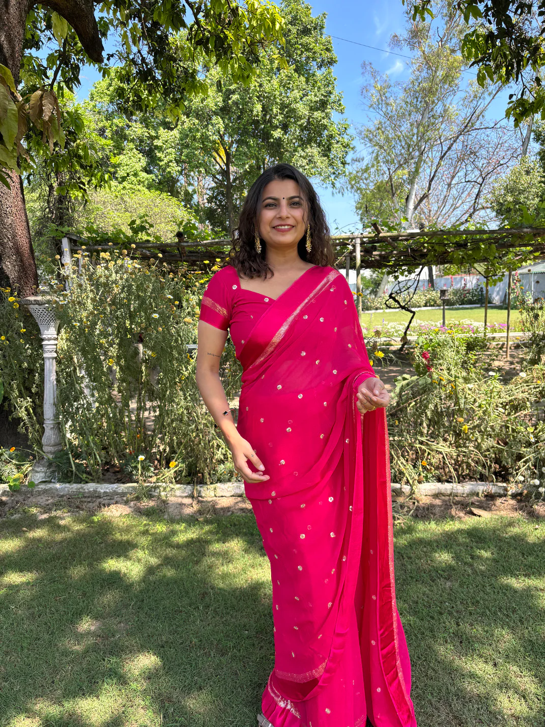 PinkGlam Georgette Saree - Image 3