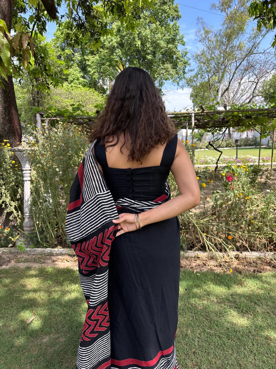 Dan Black Cotton Saree - Image 3