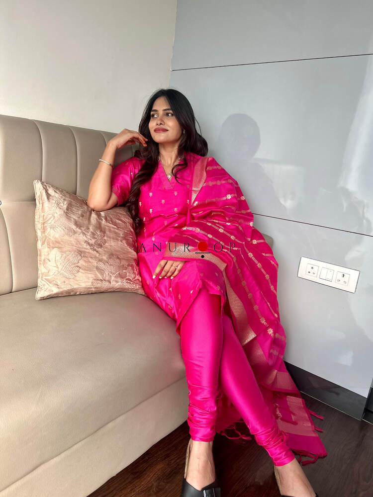 Dianthus Best Seller Stitched Suit