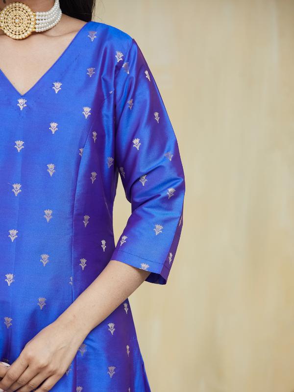 Miss Blue Bones - Image 10