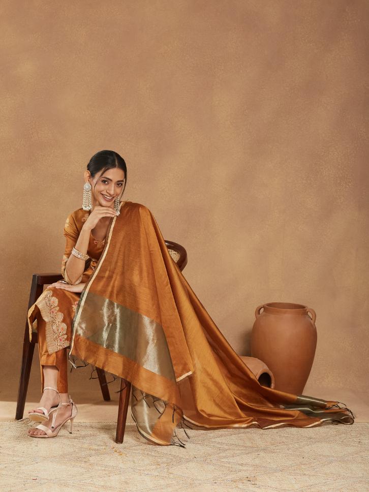 Glow Bliss Best Seller Suit - Image 2