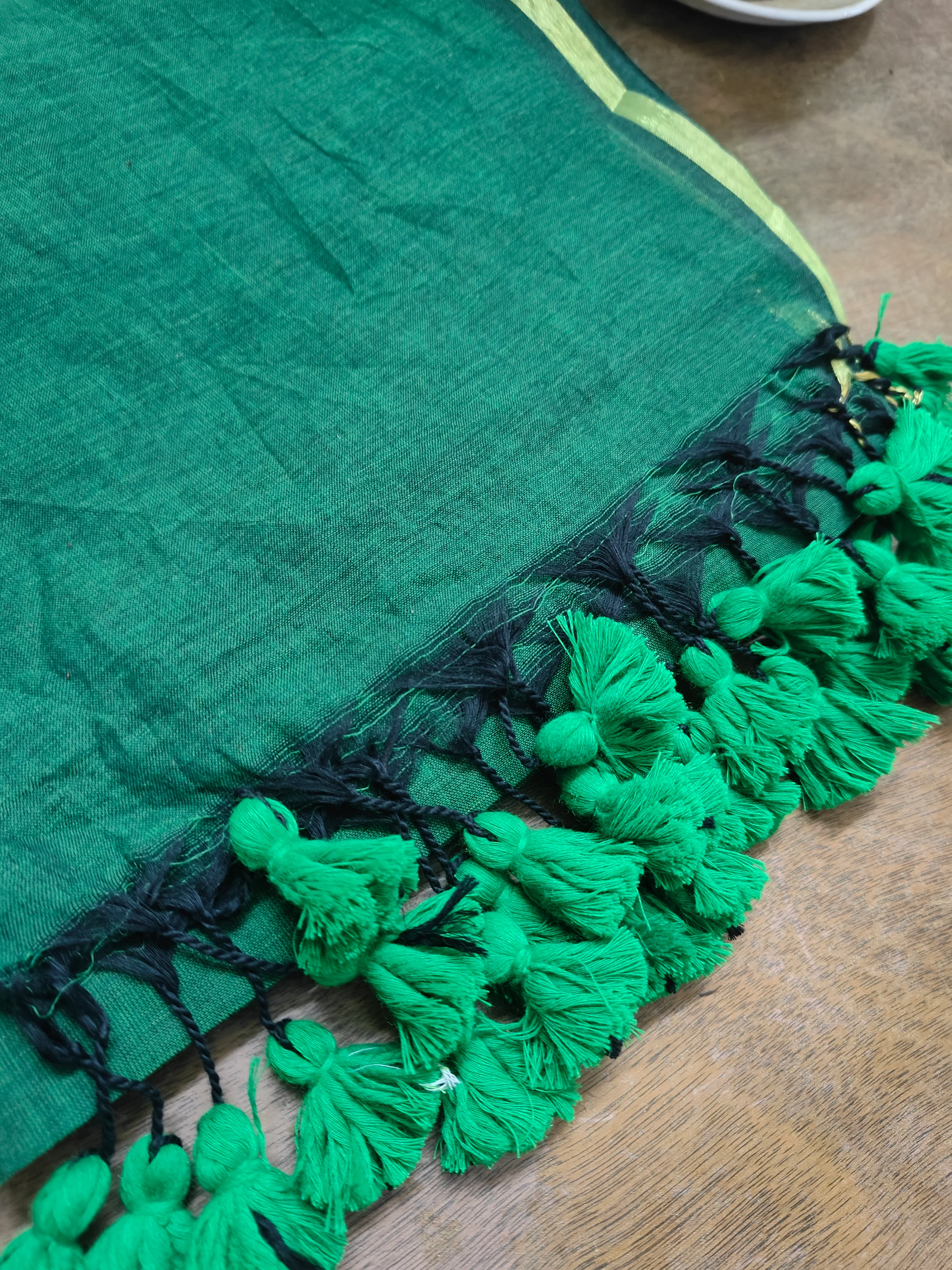 Green Mask Love Mul Saree - Image 3