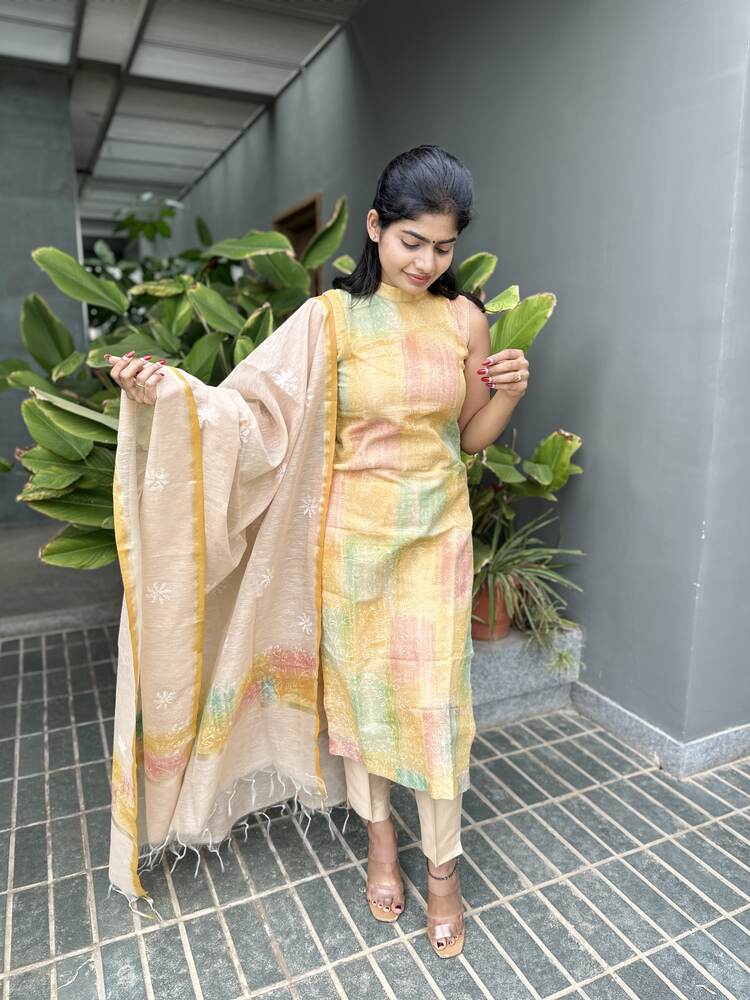 Nethra Best Seller Suit - Image 4