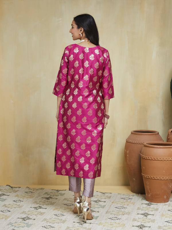 Strawberry Glaze Stitched Suit Set - Image 13