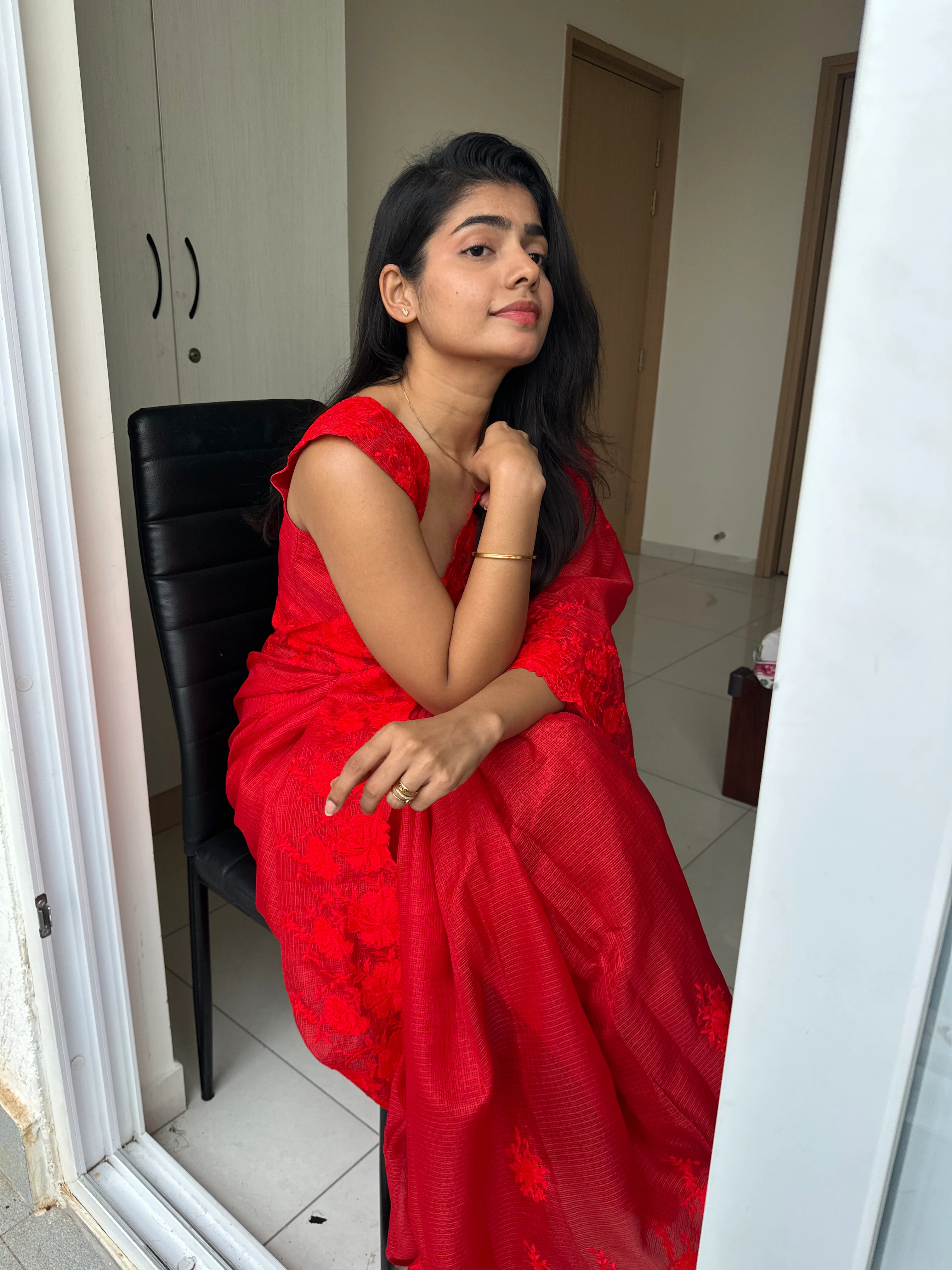 Taniya Cutwork Red Saree - Image 7