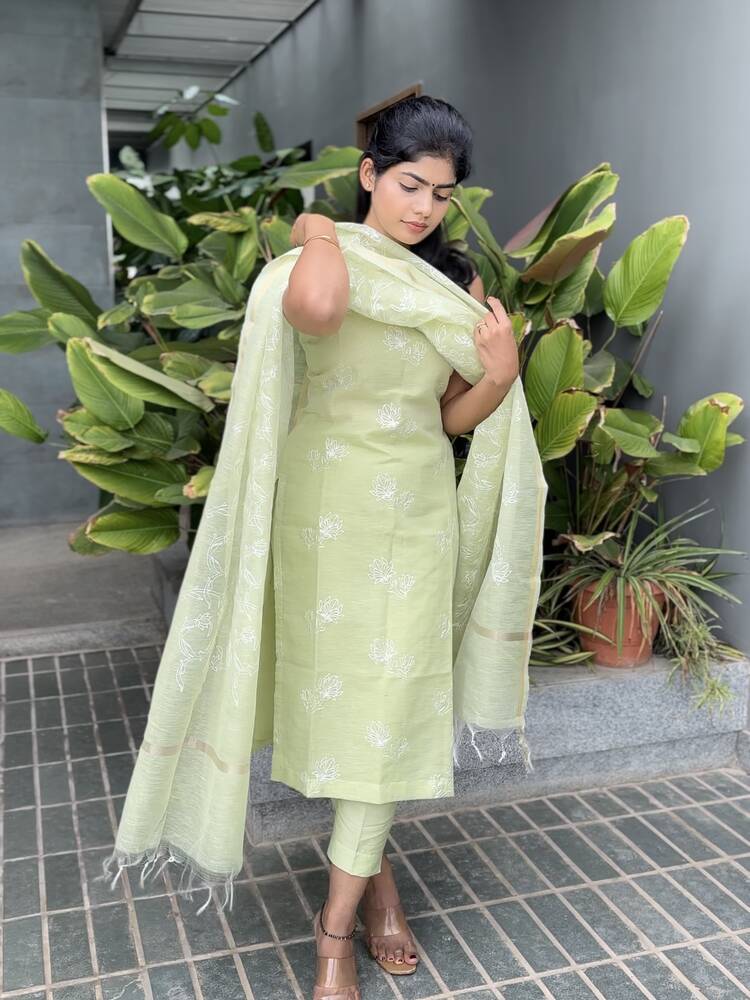 Zinnia Stitched Suit Set - Image 5